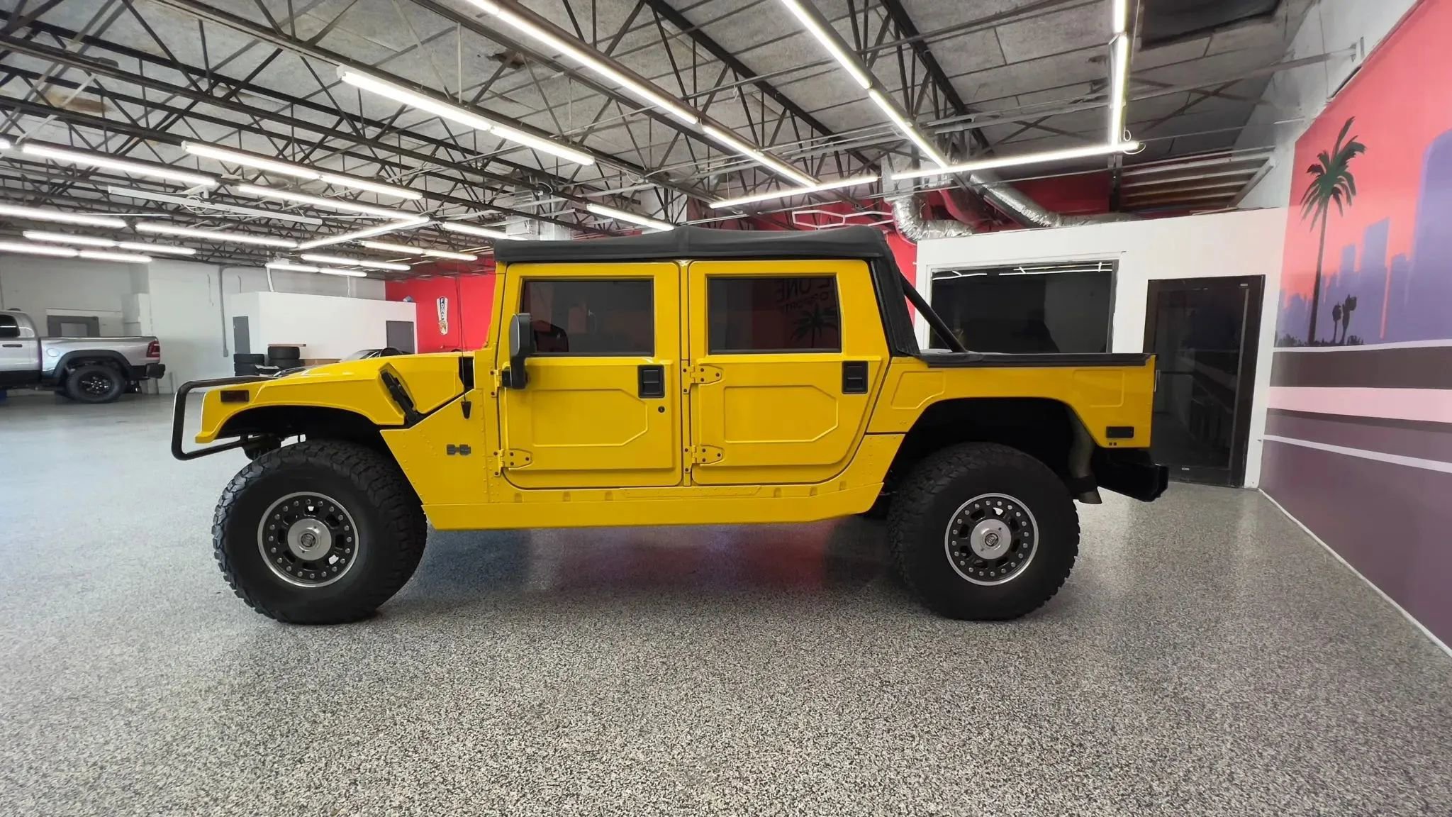 Used 2006 HUMMER H1 4-Door Open Top AWD/4WD image 3