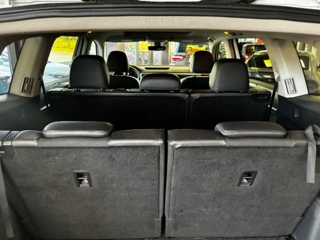 Used 2020 Volkswagen Atlas SE w/ Panoramic Sunroof Package FWD image 9