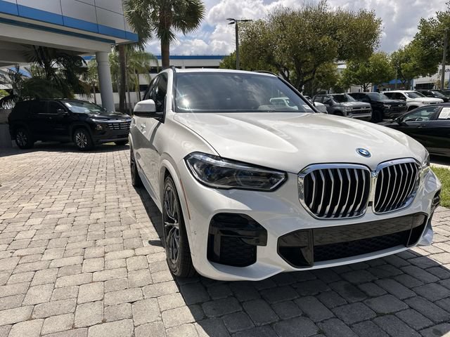 Used 2022 BMW X5 xDrive45e w/ M Sport Package AWD/4WD image 17