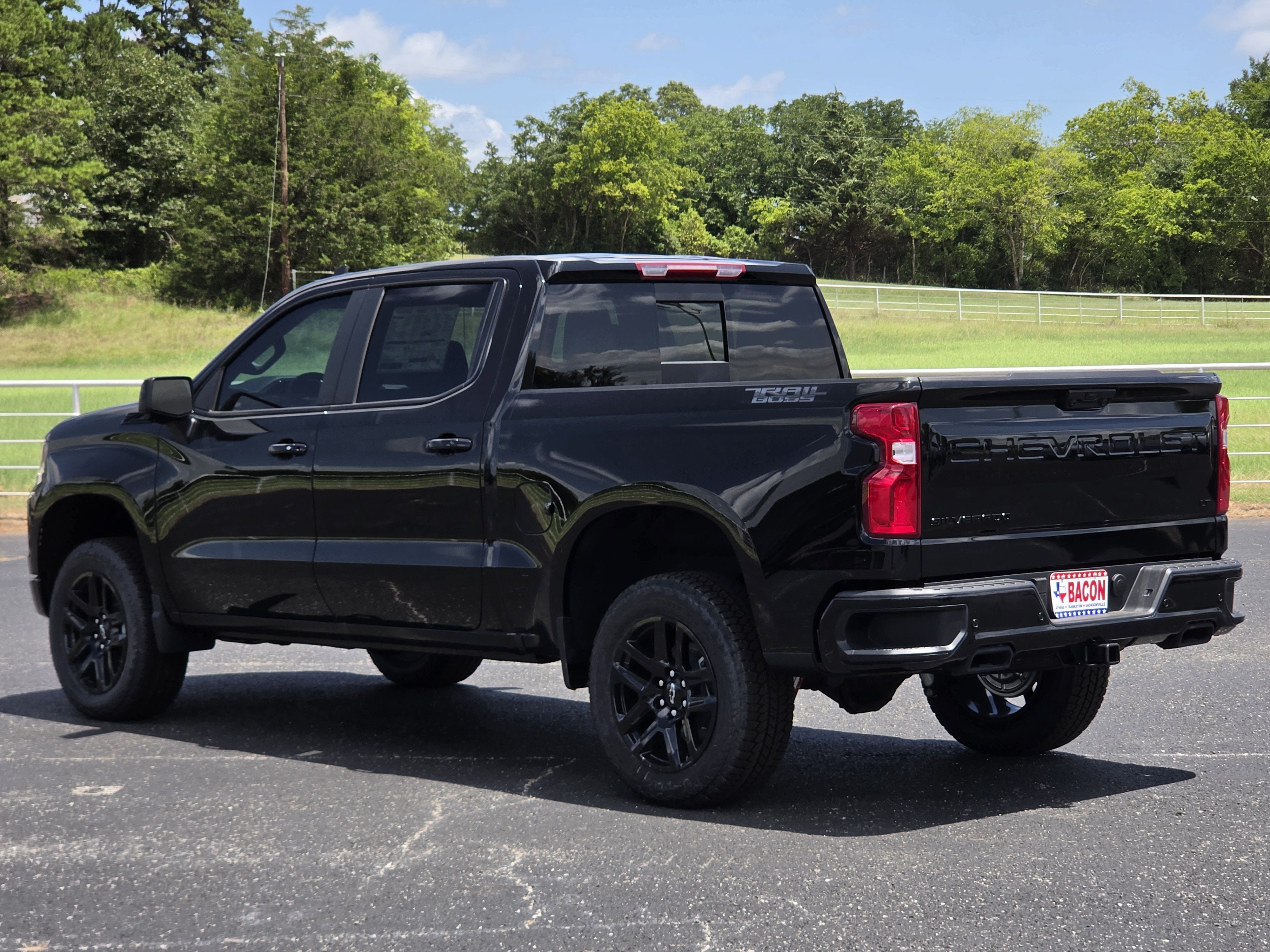 New 2026 Chevrolet Silverado 1500 LT Trail Boss w/ Safety Package AWD/4WD image 3