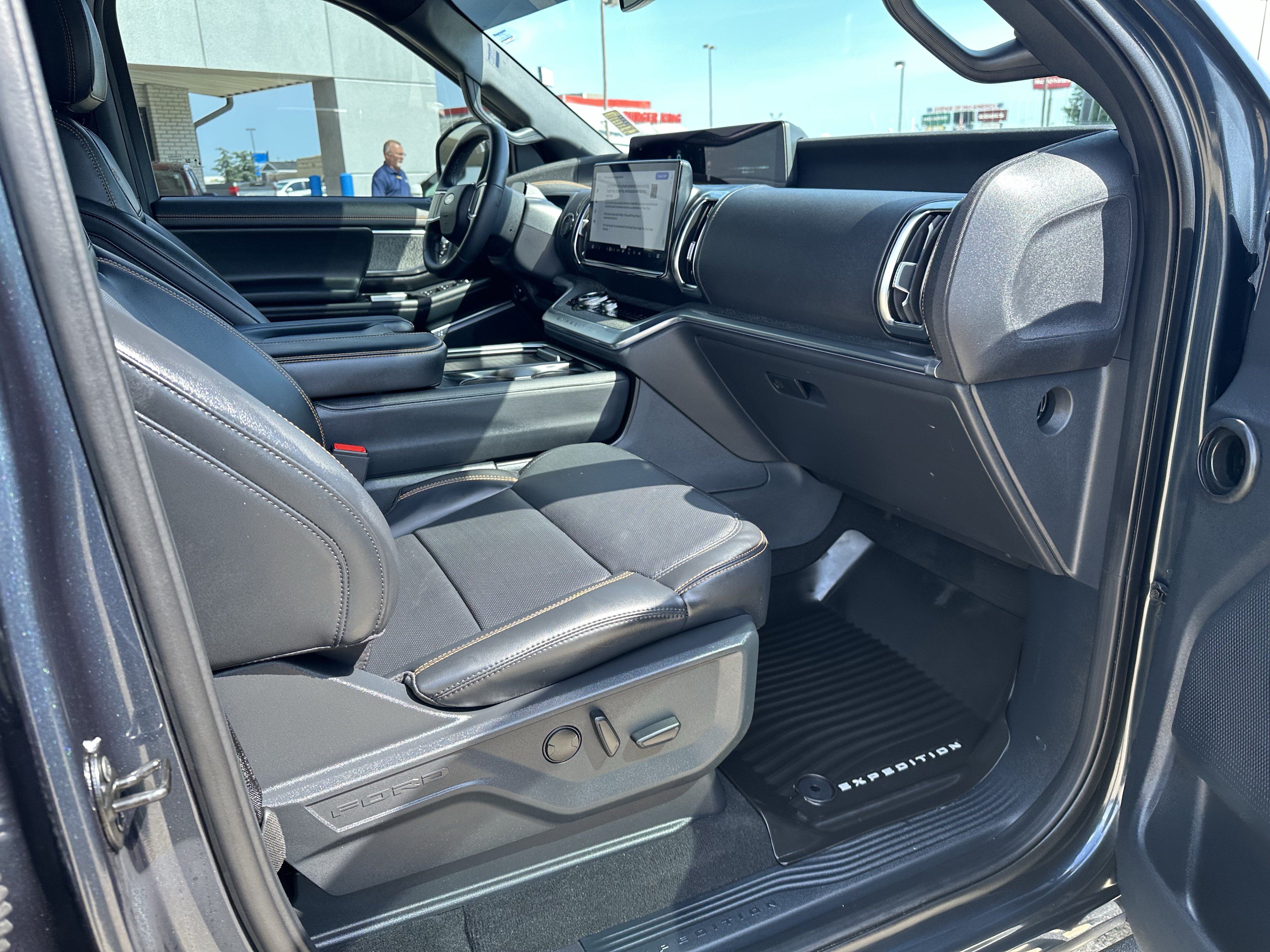 Used 2026 Ford Expedition Tremor AWD/4WD image 3