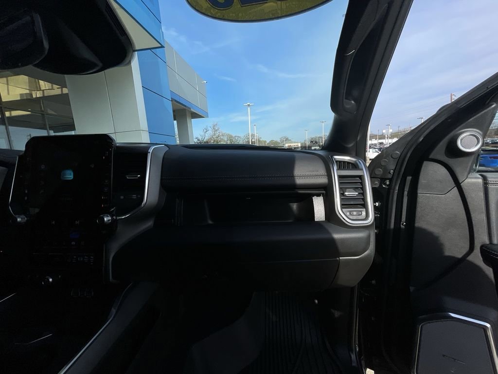 Used 2025 RAM 2500 Laramie image 29