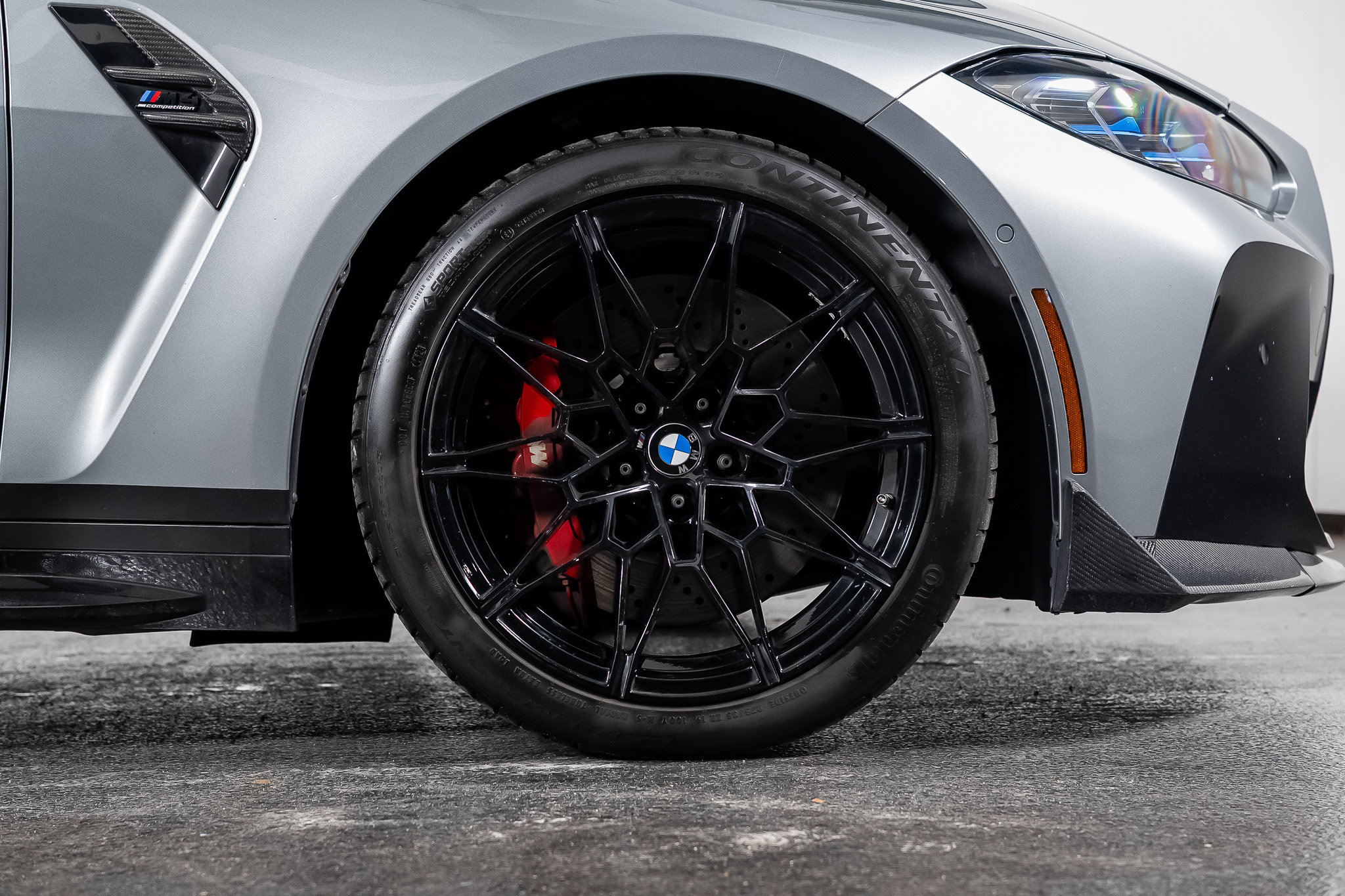 Used 2024 BMW M4 Competition w/ M Carbon Exterior Package RWD image 37