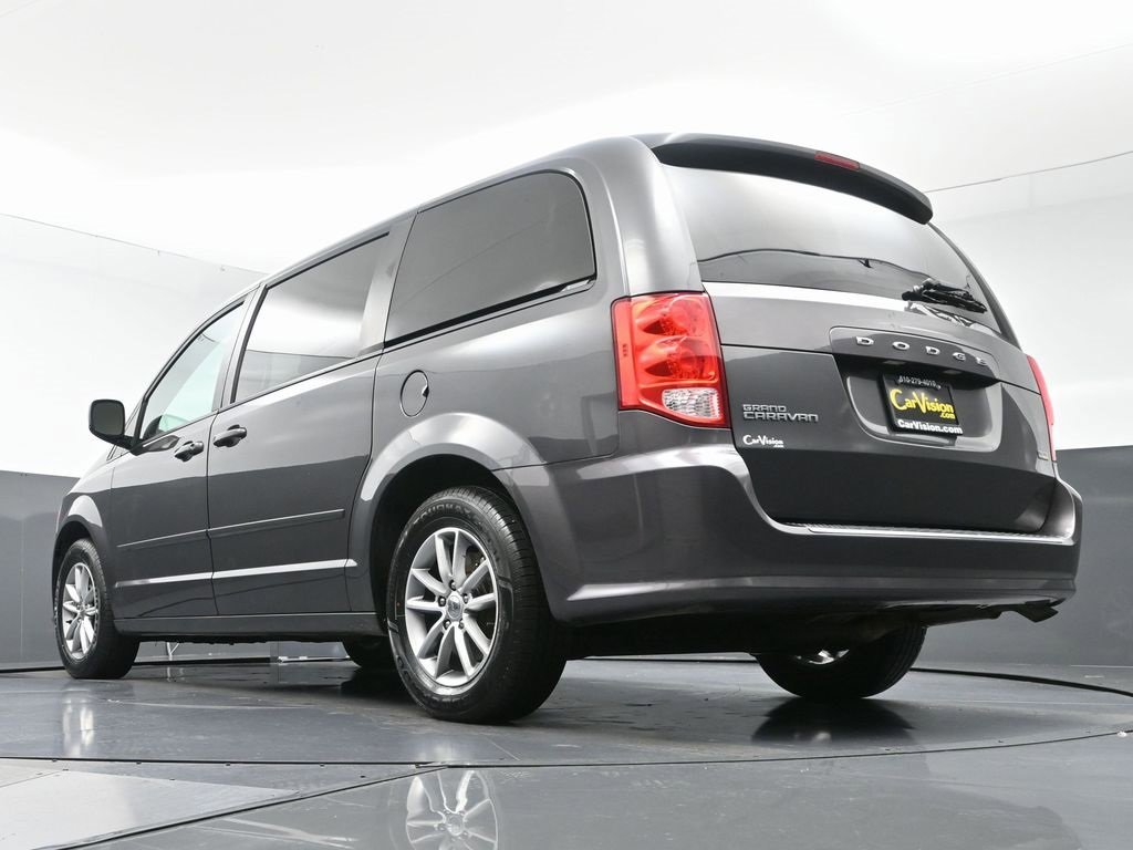 Used 2017 Dodge Grand Caravan SE image 46