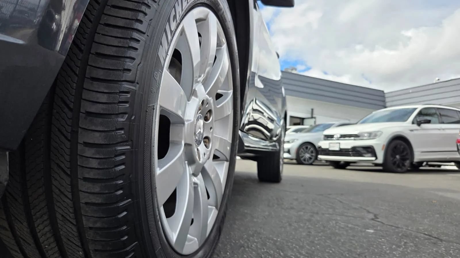 Used 2010 Mercedes-Benz GLK 350 2WD image 37