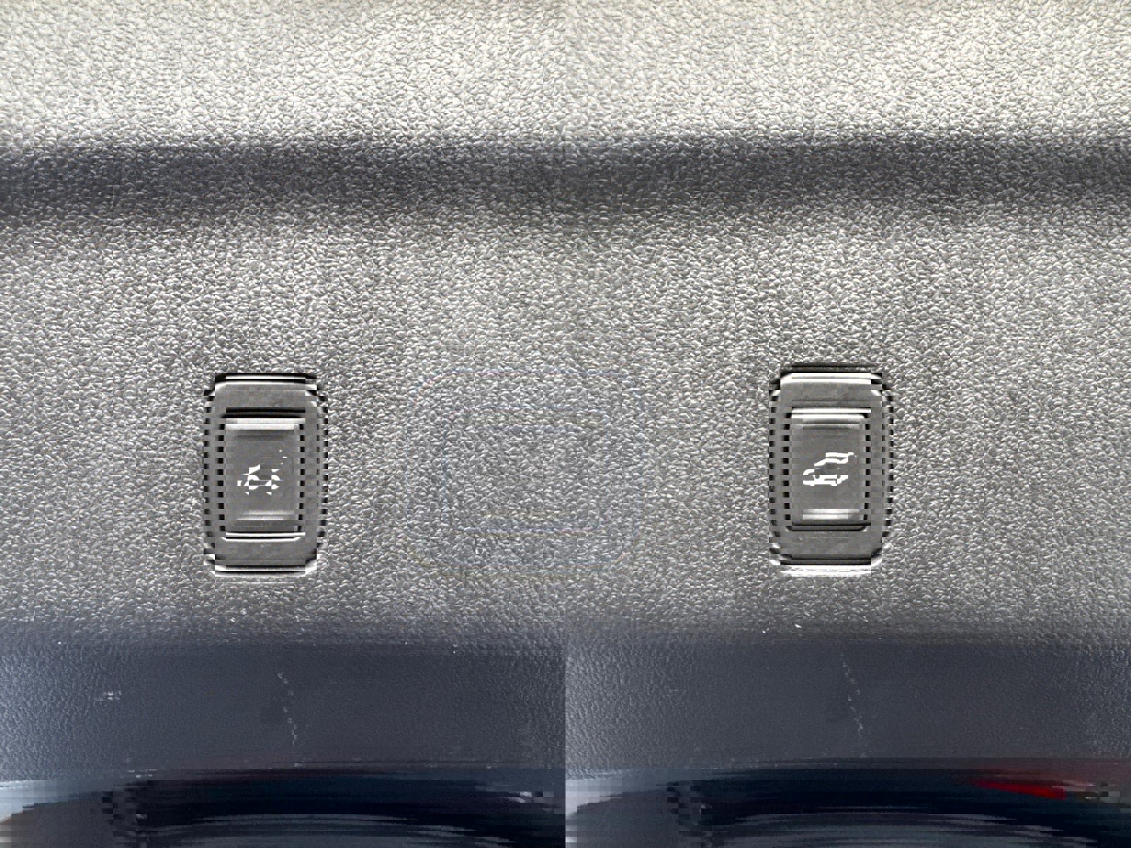 Certified 2025 GMC Yukon Denali image 11