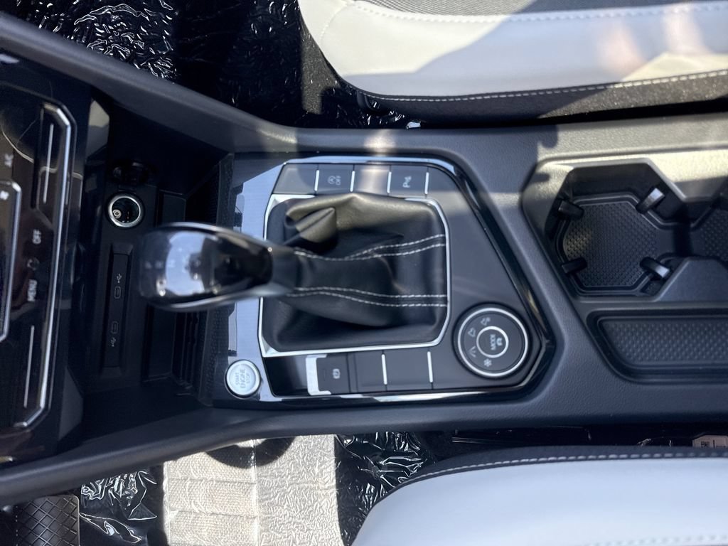 New 2026 Volkswagen Taos SE AWD/4WD image 22