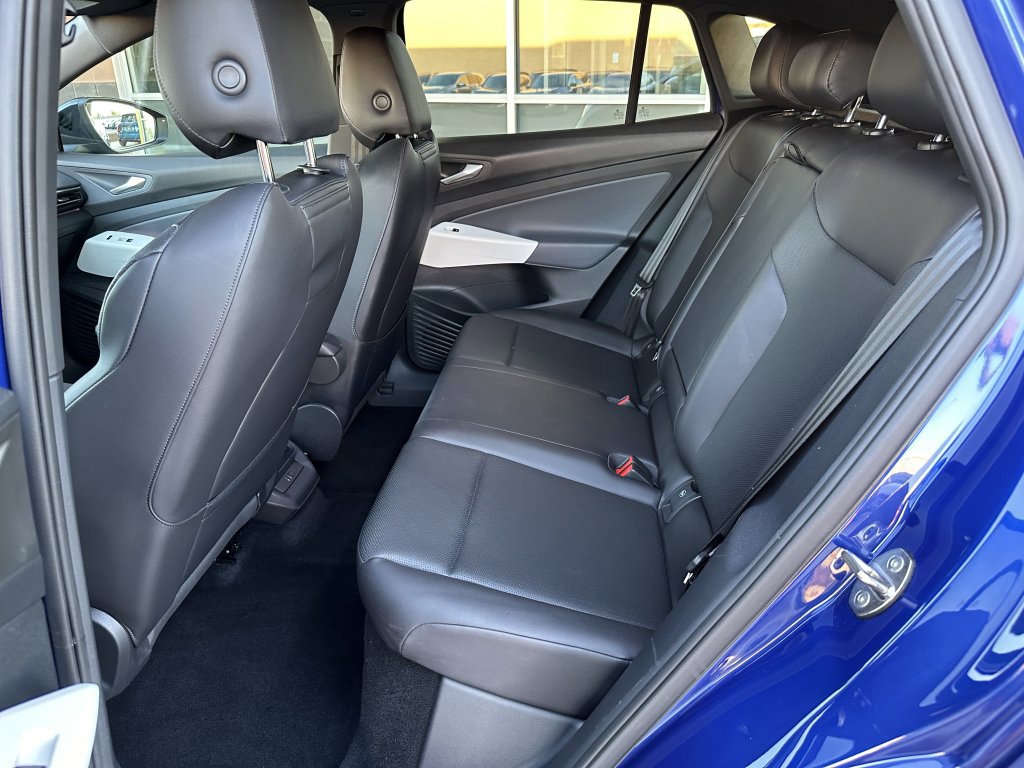 Used 2021 Volkswagen ID.4 1st Edition image 16