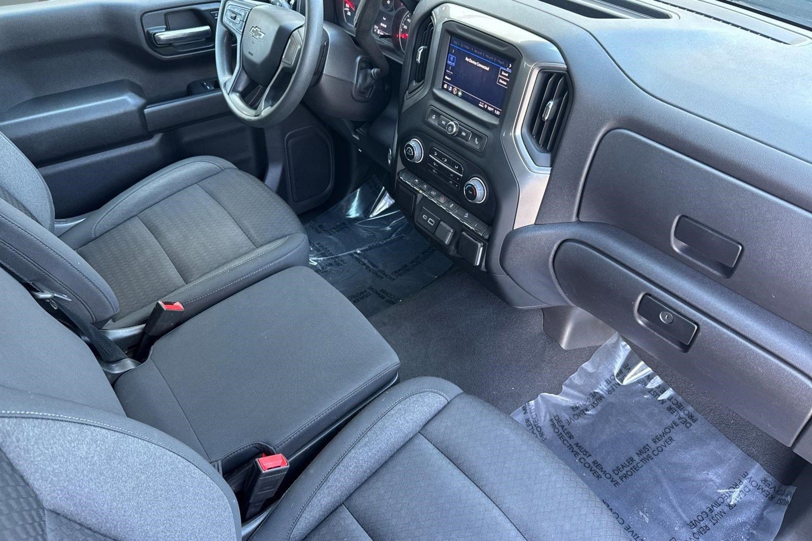 Used 2024 Chevrolet Silverado 1500 Custom Trail Boss w/ Turbomax Blackout Package image 31