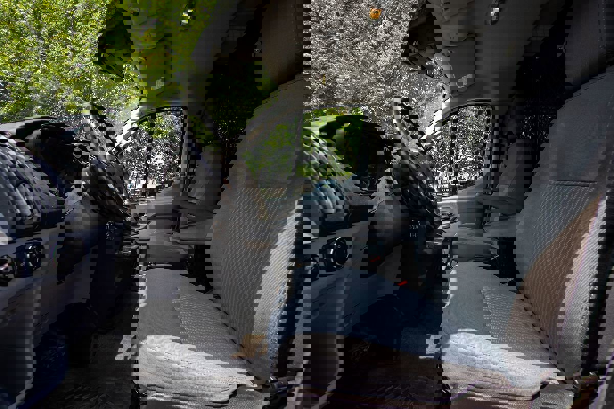 Used 2017 Ford Transit 250 130 Low Roof image 9