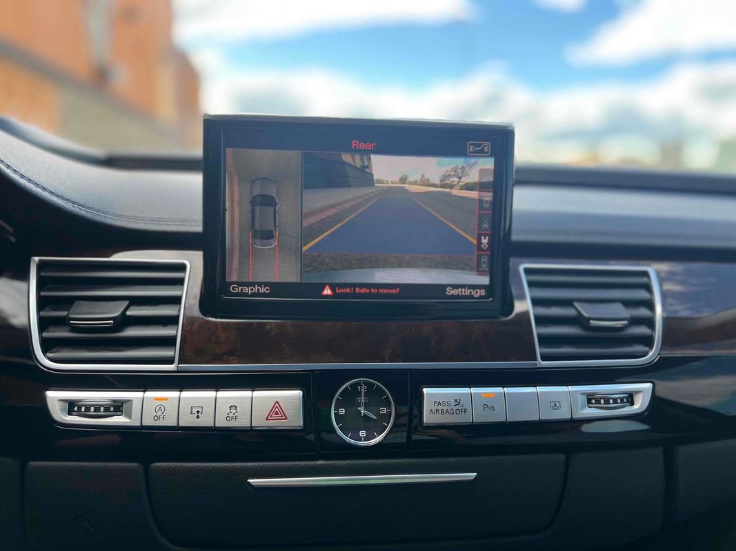 Used 2015 Audi A8 L 3.0T w/ Premium Package image 26