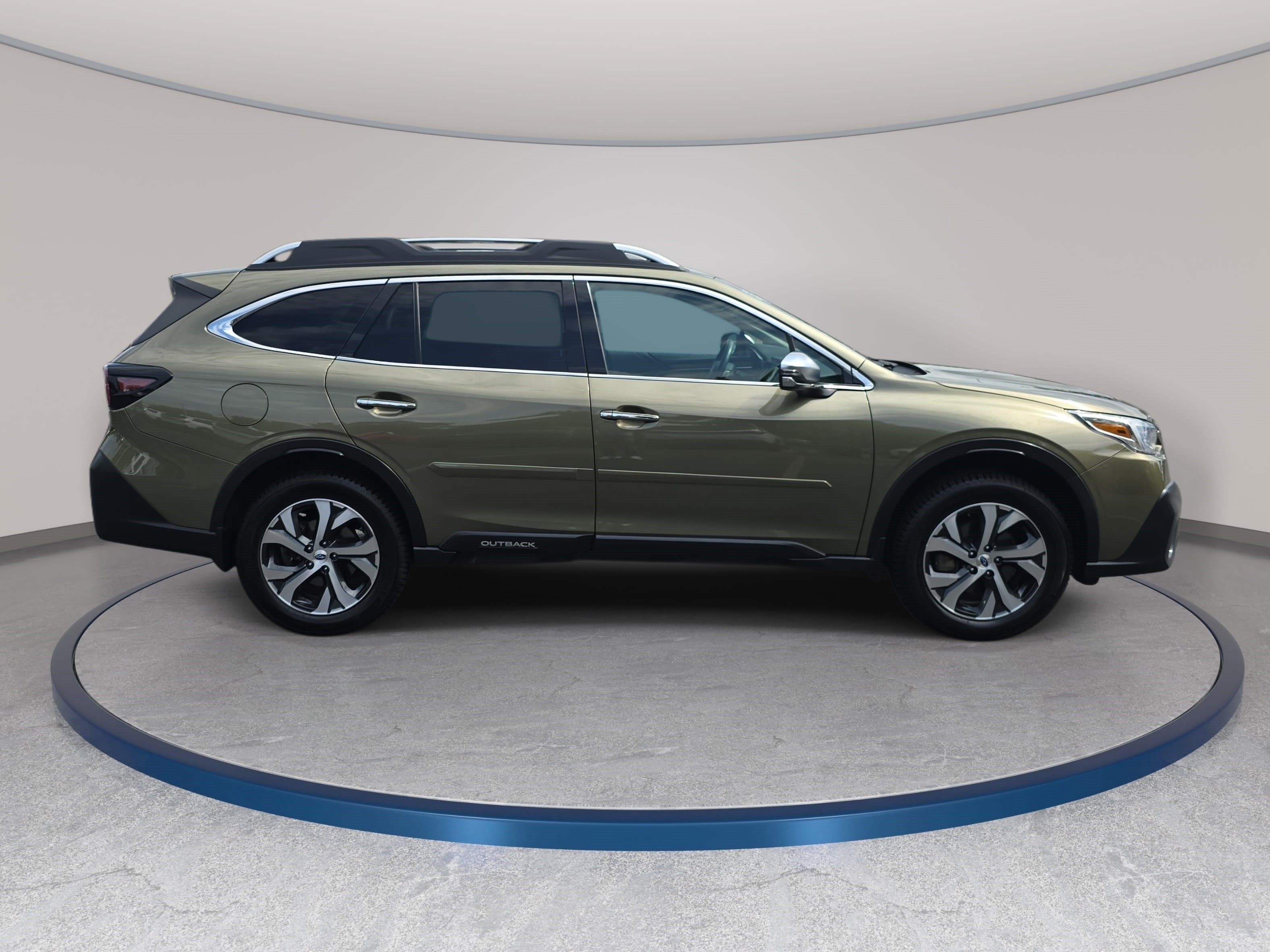 Used 2022 Subaru Outback Touring XT AWD/4WD image 4