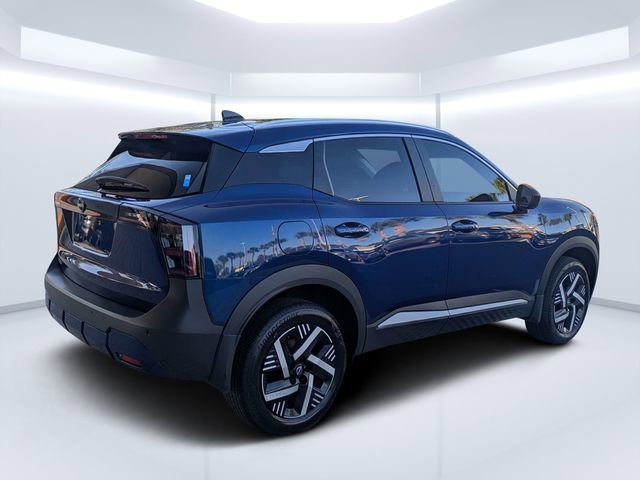Used 2026 Nissan Kicks SV w/ SV Premium Package FWD image 3