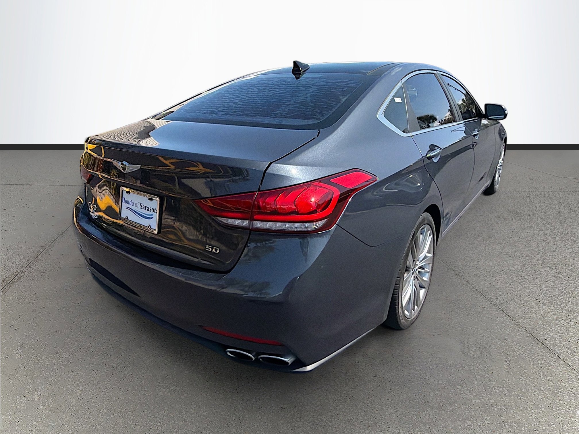 Used 2017 Genesis G80 5.0 Ultimate image 4