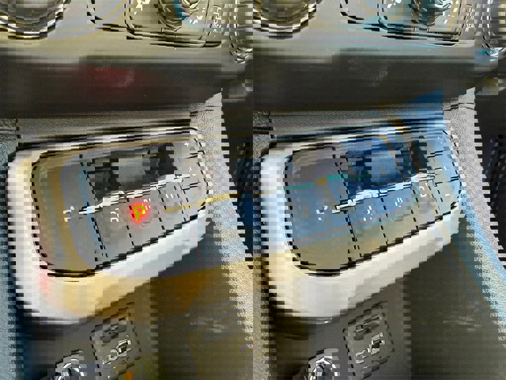 Used 2023 GMC Acadia Denali w/ Denali Ultimate Package image 23