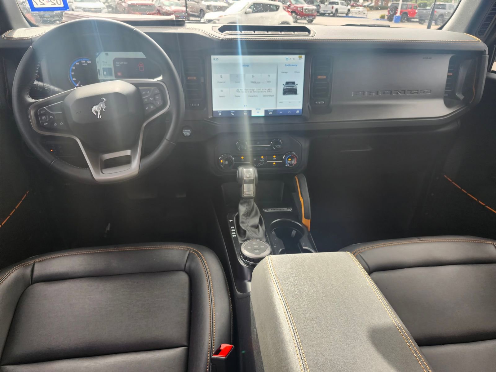 Used 2024 Ford Bronco Badlands image 8