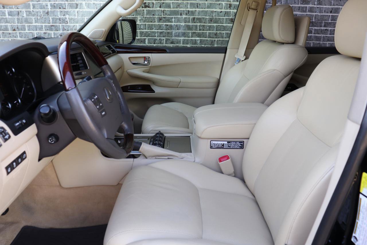 Used 2014 Lexus LX 570 4WD image 58