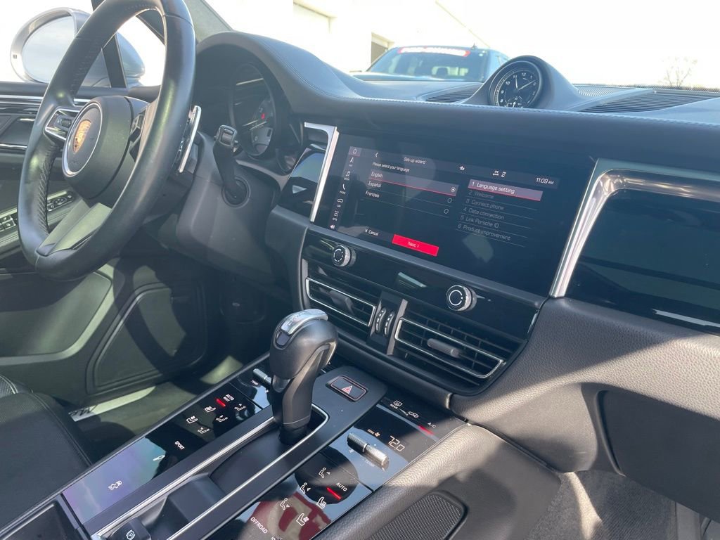 Used 2022 Porsche Macan S w/ Premium Package Plus image 29