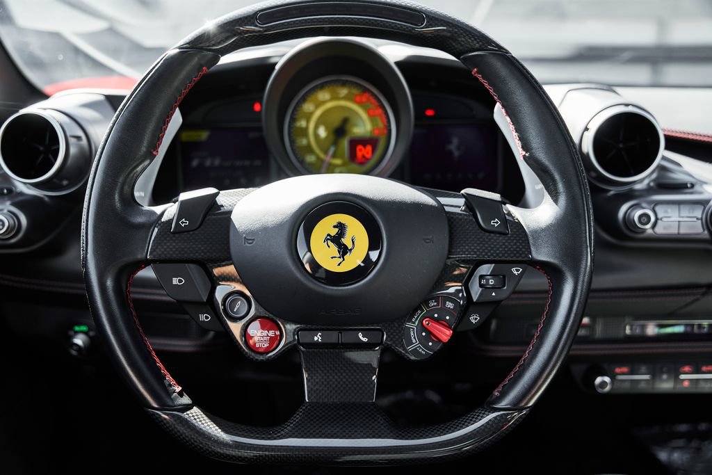 Used 2023 Ferrari F8 Tributo image 39