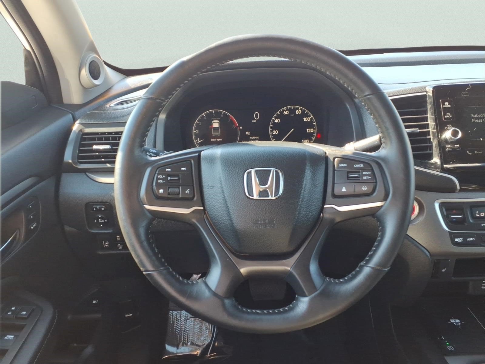 Certified 2025 Honda Ridgeline RTL image 18