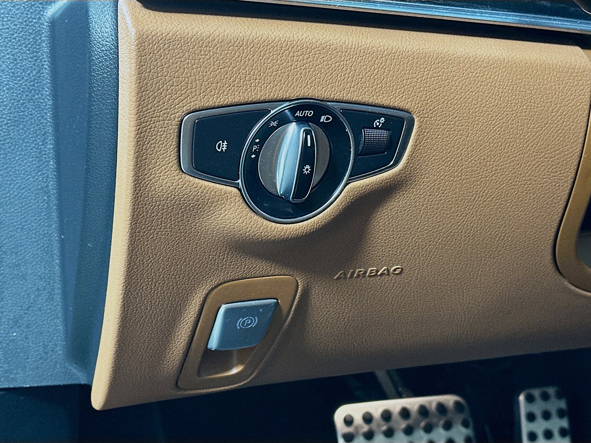 Certified 2018 Mercedes-Benz E 400 4MATIC Coupe image 10