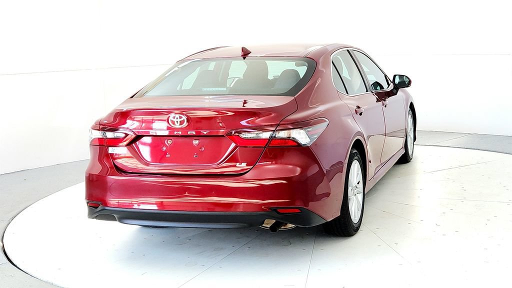 Used 2021 Toyota Camry LE w/ Cold Weather Package FWD image 5