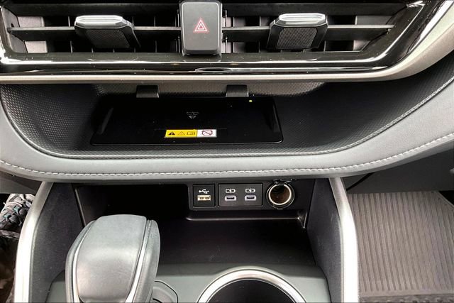 Used 2024 Toyota Highlander LE image 20