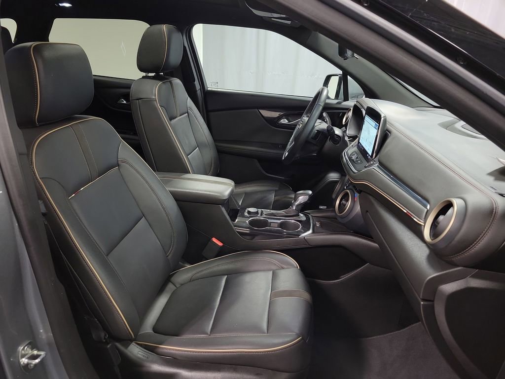Used 2023 Chevrolet Blazer Premier w/ Driver Confidence II Package image 27