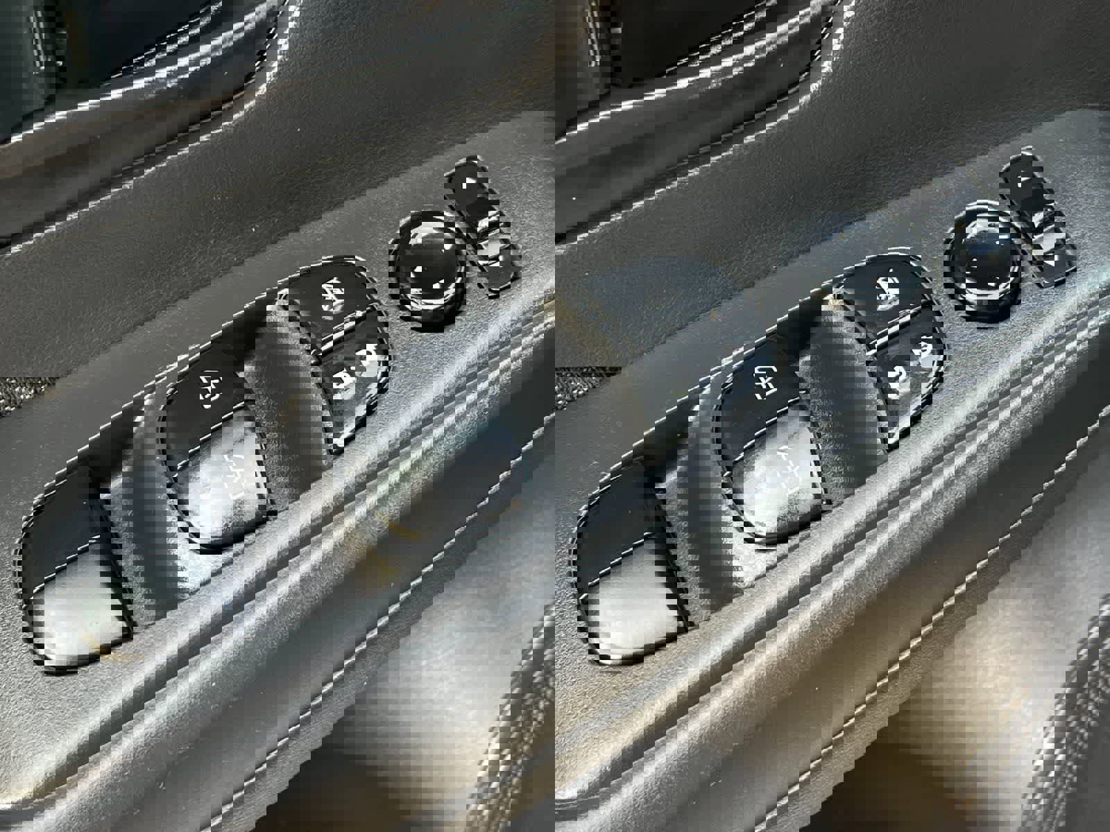 Used 2024 Nissan Kicks S image 14