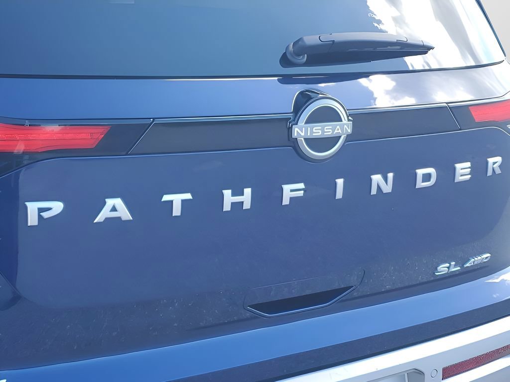 Used 2025 Nissan Pathfinder SL image 41
