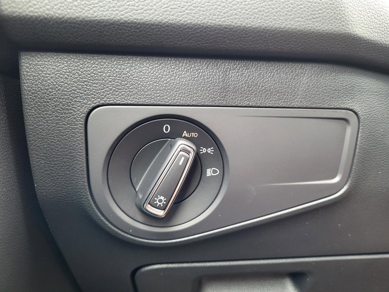 Used 2024 Volkswagen Tiguan Wolfsburg Edition image 26