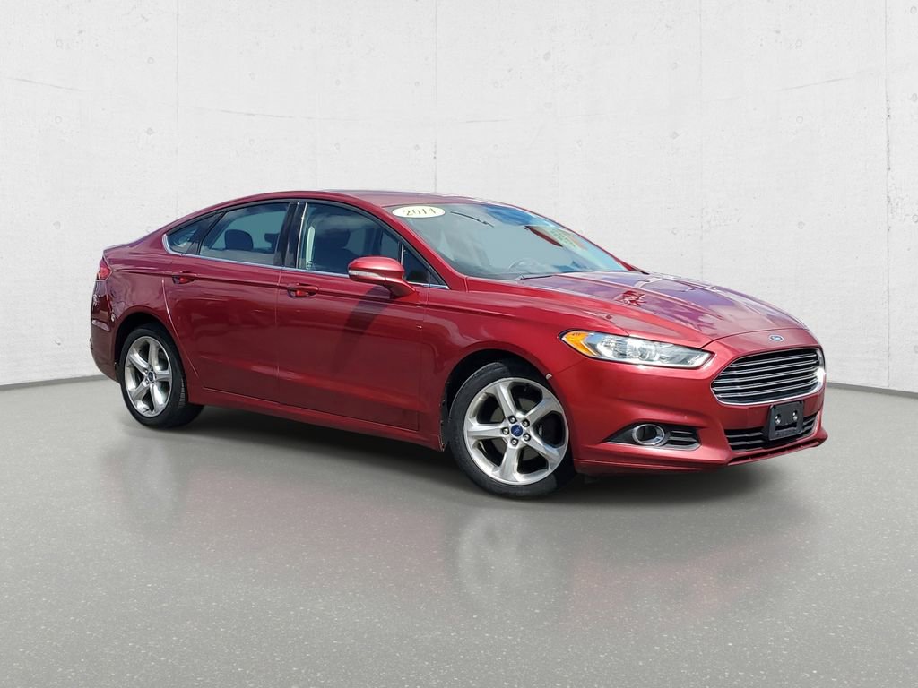 Used 2015 Ford Fusion SE w/ Equipment Group 201A AWD/4WD image 2
