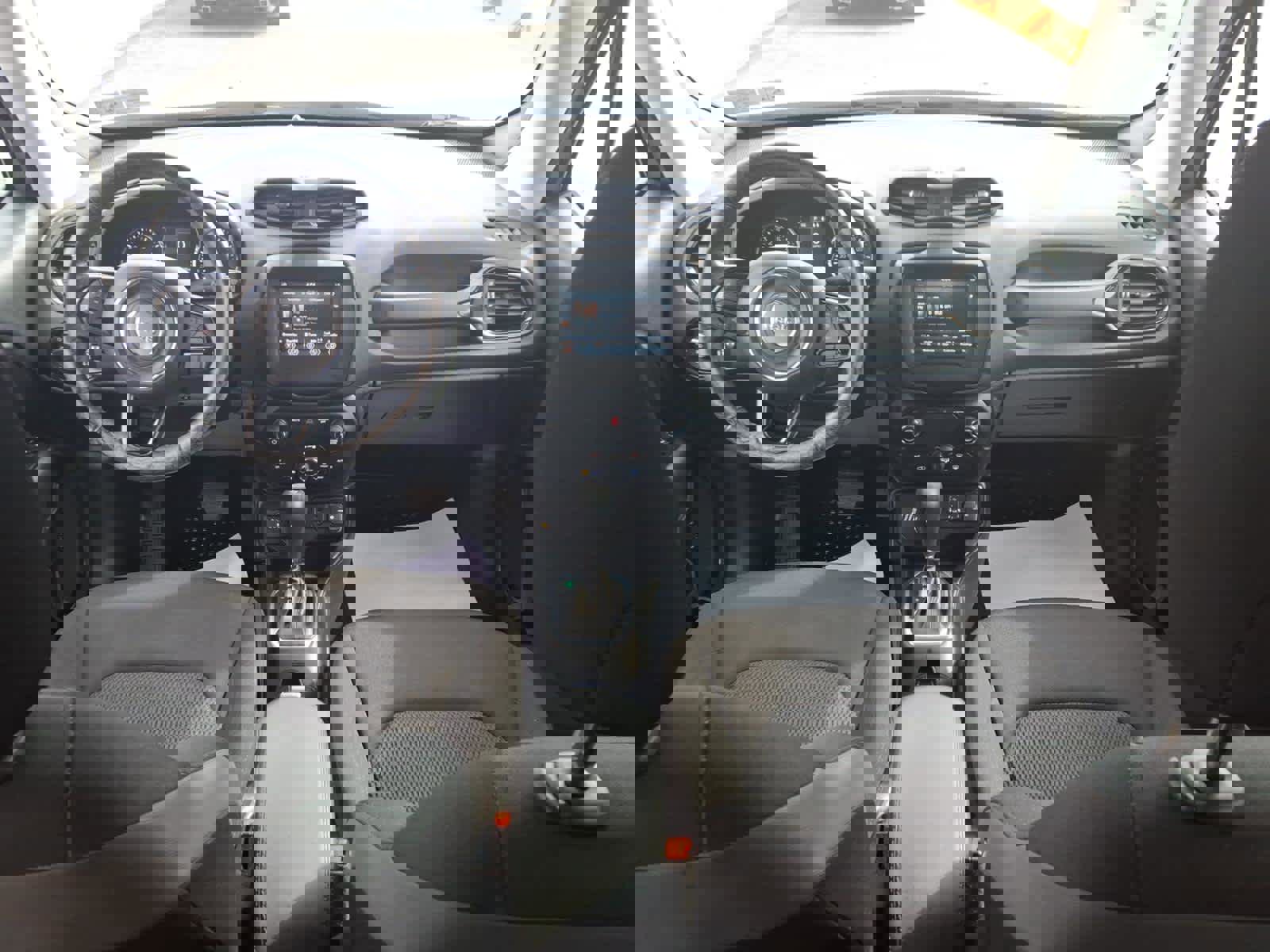 Used 2019 Jeep Renegade Altitude w/ Quick Order Package 2XM image 8