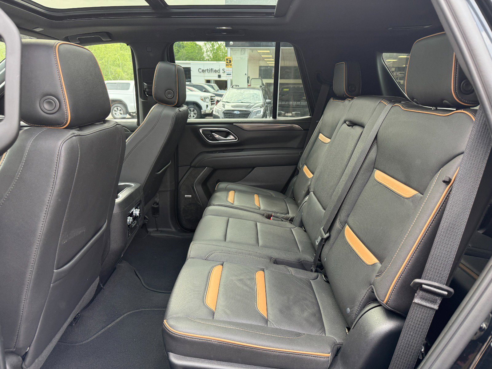 Used 2023 GMC Yukon AT4 image 16