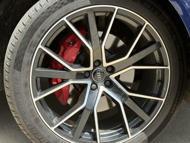 Used 2019 Audi Q8 Prestige AWD/4WD image 10