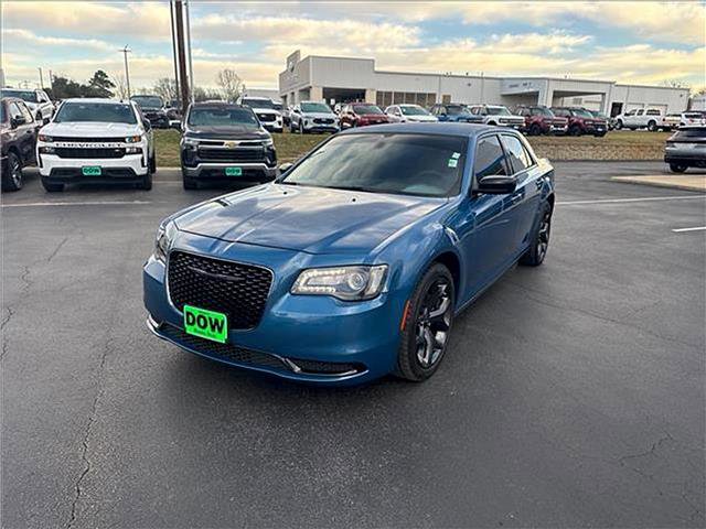 Used 2023 Chrysler 300 Touring w/ Sport Appearance Package image 1