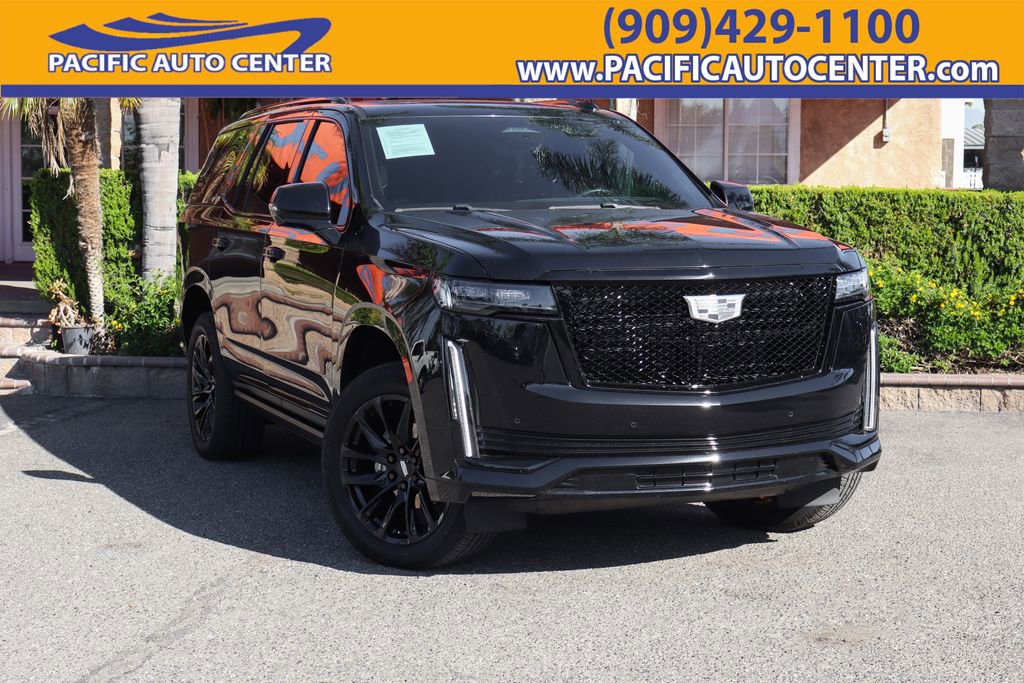 Used 2023 Cadillac Escalade Sport Platinum w/ LPO, ONYX Package AWD/4WD image 1