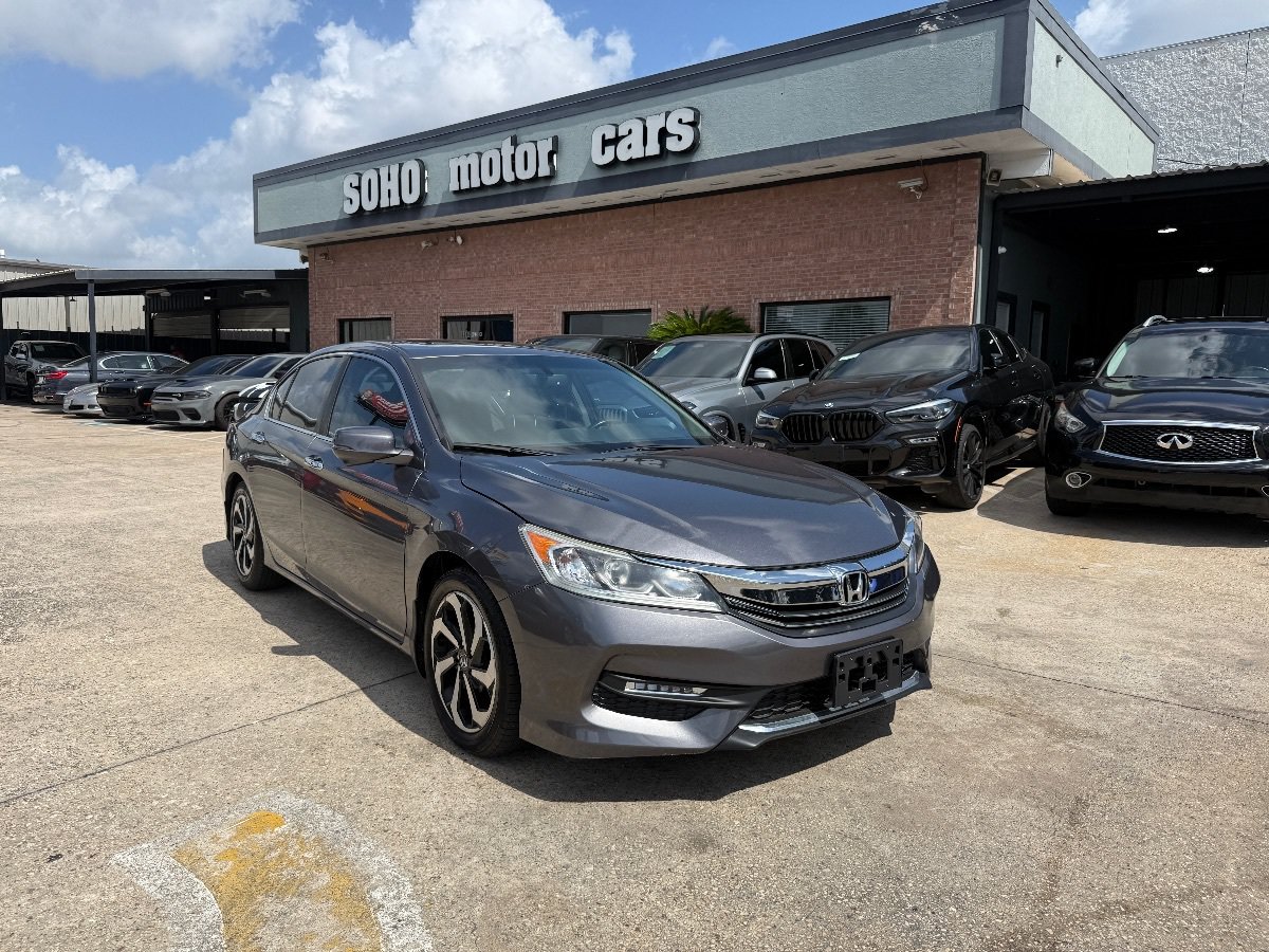 Used 2017 Honda Accord EX-L image 3