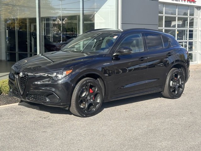 New 2025 Alfa Romeo Stelvio Sprint w/ Veloce Package