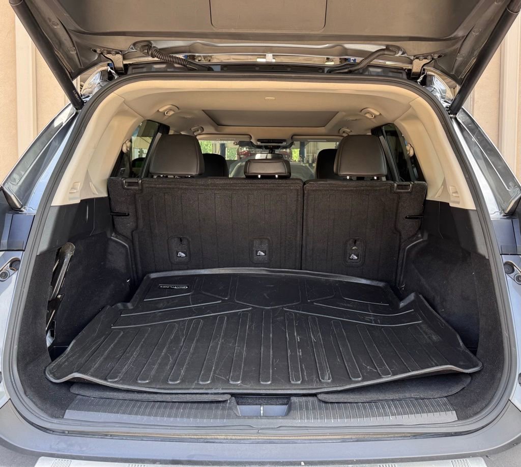 Used 2023 Nissan Rogue SV w/ SV Premium Package FWD image 14