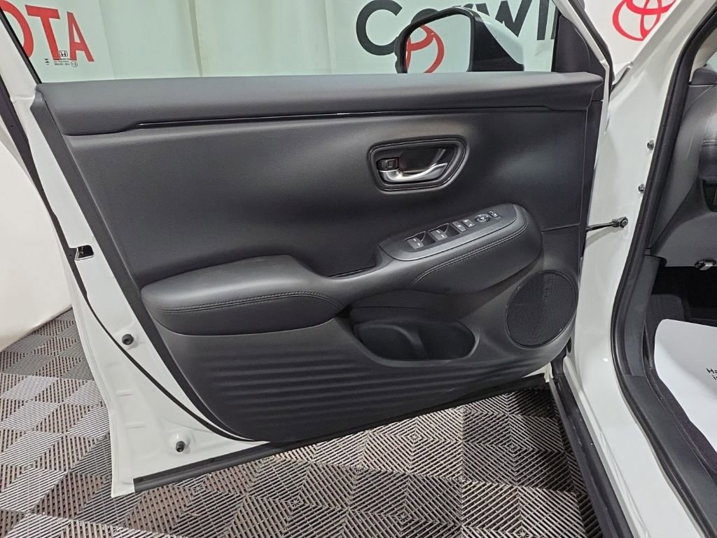 Used 2026 Honda HR-V LX image 24