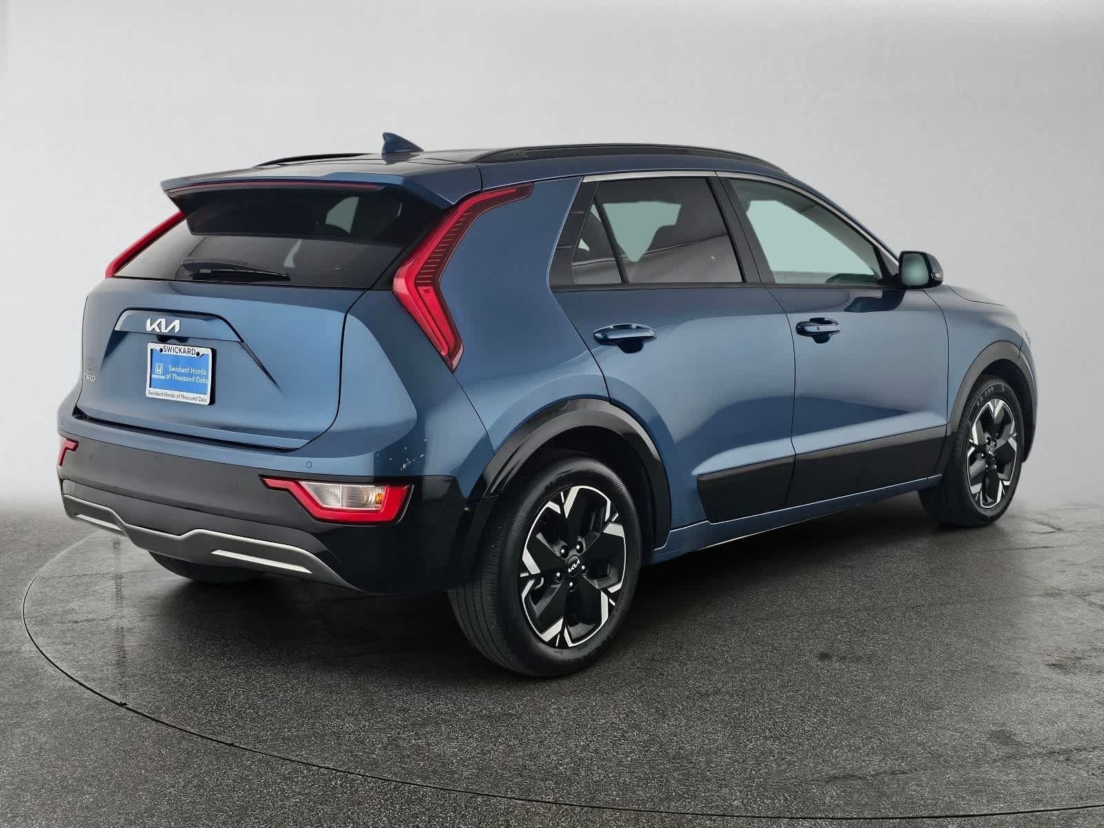 Used 2023 Kia Niro Wind w/ Wind Preserve Package FWD image 3
