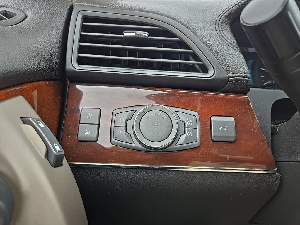 Used 2014 Lincoln MKX AWD w/ Equipment Group 102A image 22