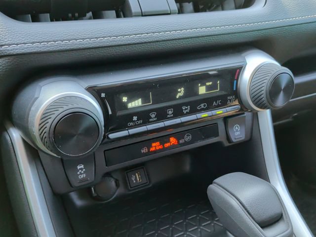 Used 2025 Toyota RAV4 LE FWD image 25