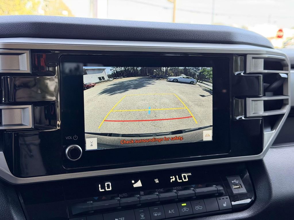 Used 2022 Toyota Tundra SR5 w/ TRD Off-Road Premium Package image 4