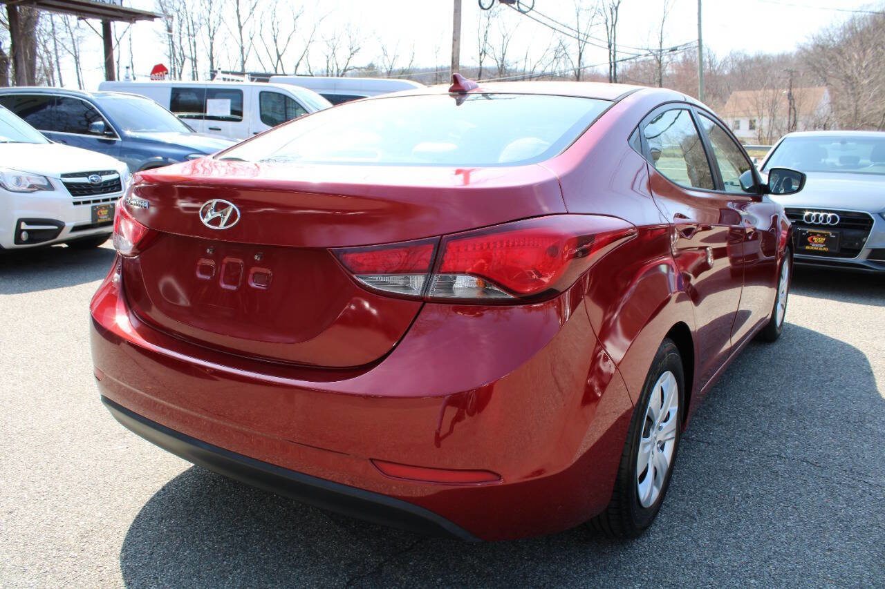 Used 2016 Hyundai Elantra SE image 8