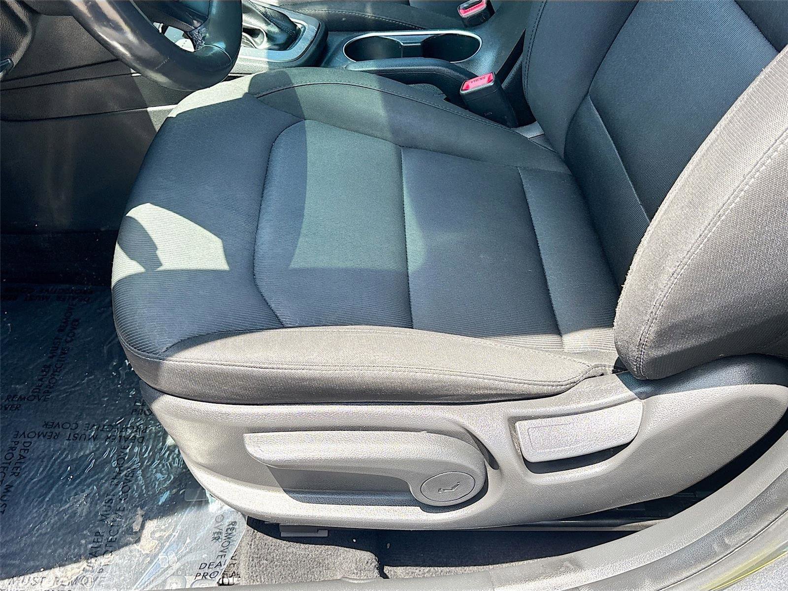 Used 2018 Hyundai Elantra Value Edition FWD image 18