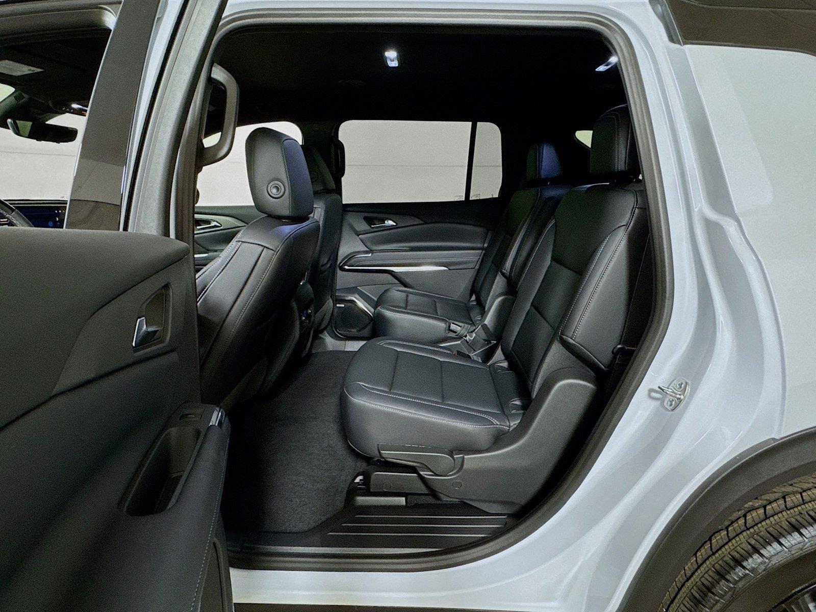 New 2026 Chevrolet Traverse LT w/ Enhanced Driving Package FWD image 13