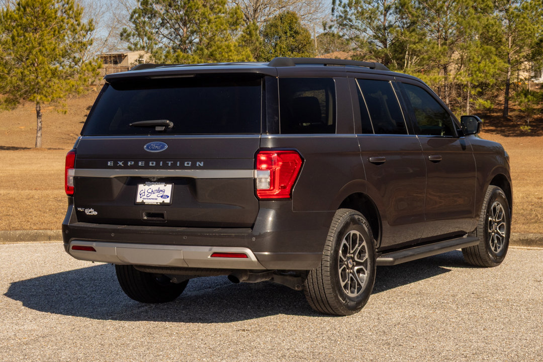 Used 2024 Ford Expedition XLT image 6