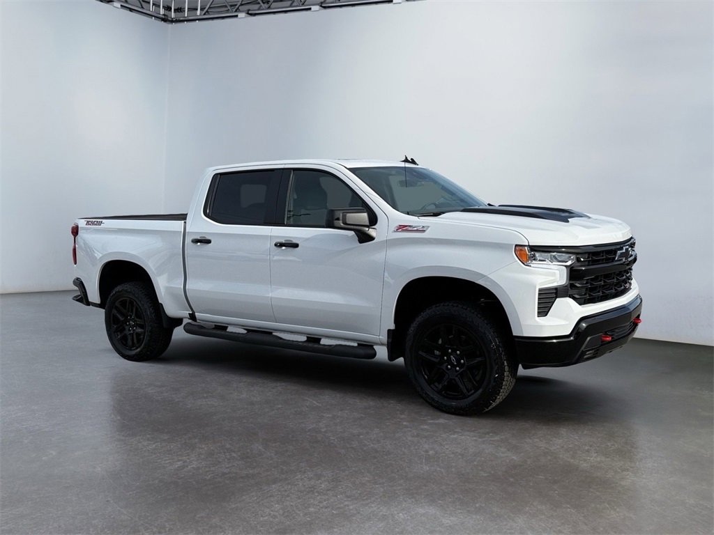 New 2026 Chevrolet Silverado 1500 LT Trail Boss w/ Convenience Package II image 1
